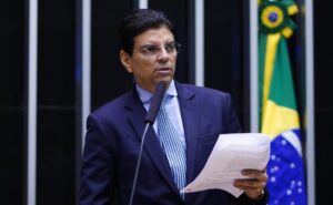 Câmara aprova punição a quem se recusar a abrir conta ou conceder crédito a pessoa politicamente exposta – Notícias