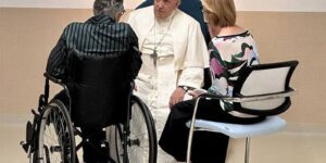 Papa Francisco deixará hopital nesta sexta-feira