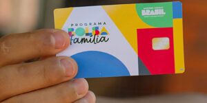 Bolsa Família paga valor extra e benefício é o maior da história