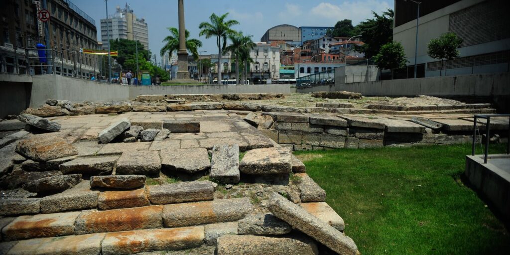 Sítio do Cais do Valongo é homenageado com prêmio do Iphan