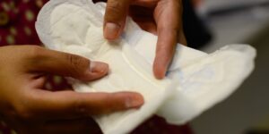 Distribuição de absorventes beneficiará 24 milhões de mulheres