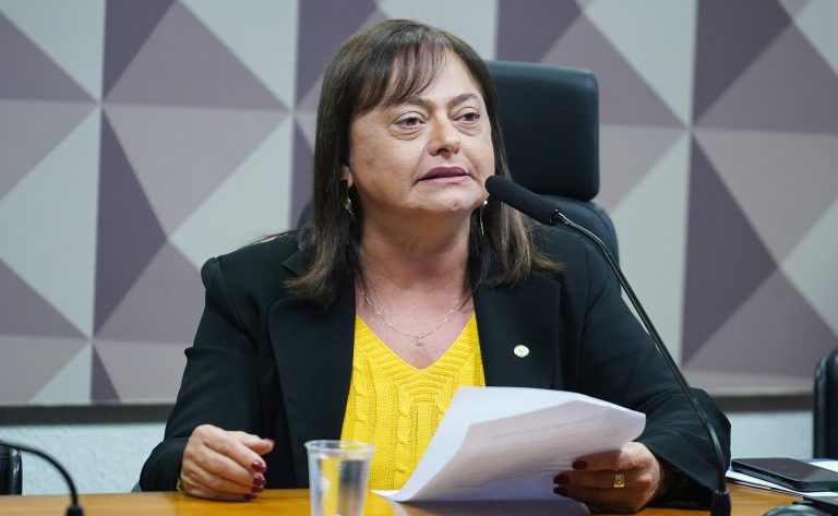 Alice Portugal é escolhida relatora da MP que reajusta salário dos servidores do Executivo federal – Notícias