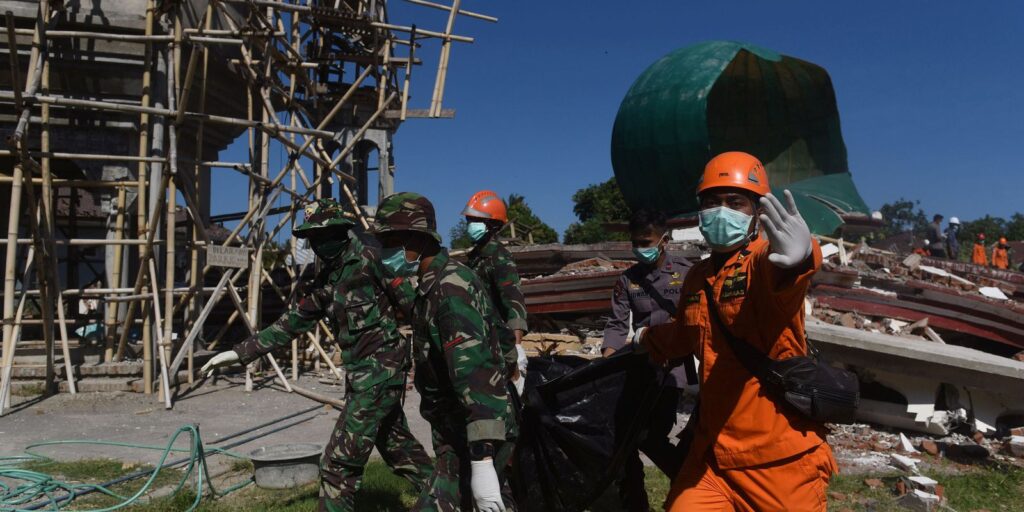 Terremoto atinge a Indonésia com poucas vítimas e danos leves