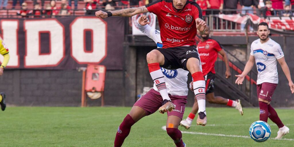 Brasil de Pelotas derrota Caxias em duelo gaúcho pela Série D