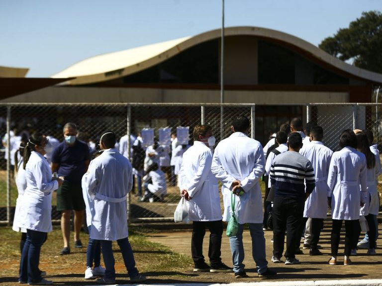 Cancelada audiência da Comissão de Saúde sobre resultados e críticas ao Revalida – Notícias