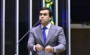 Câmara aprova projeto que restabelece voto de qualidade no Carf; acompanhe – Notícias