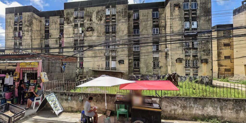 Número de mortos de prédio que desabou no Grande Recife sobe para 14