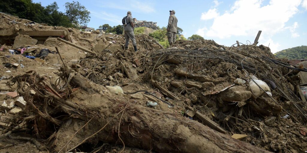 Moradores de Petrópolis serão indenizados por prejuízo com chuvas