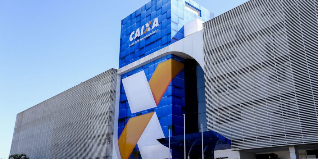 Caixa libera abono salarial para nascidos em novembro e dezembro