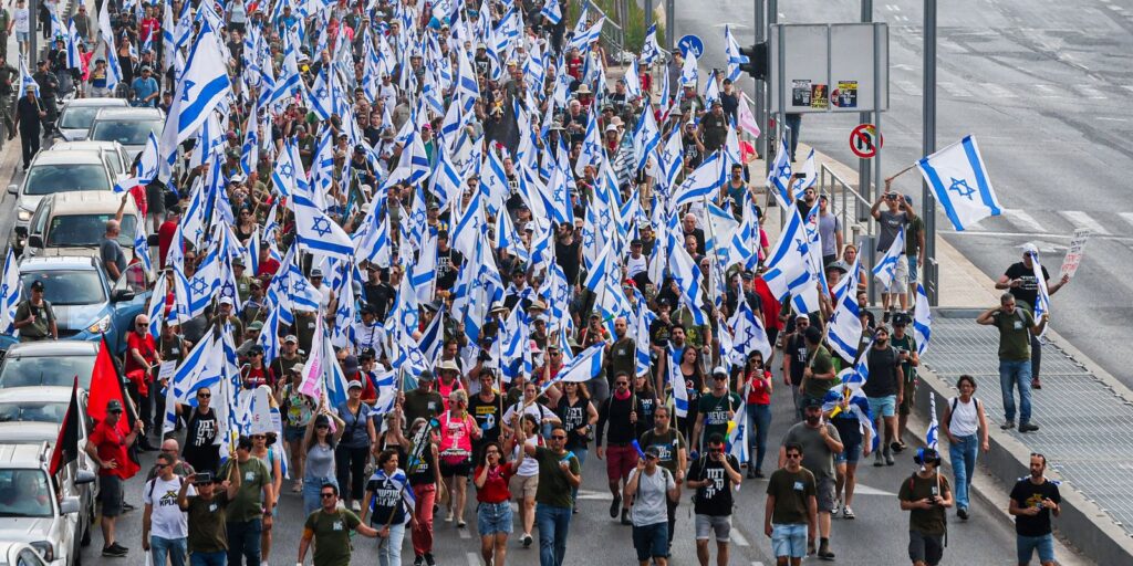 Ministro israelense diz que protesto pode afetar reforma do Judiciário