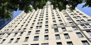 Edifício A Noite, no RJ, é vendido e será transformado em residencial