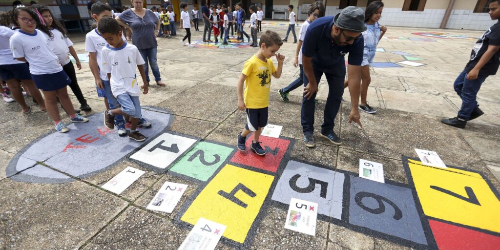 Nova lei retoma política nacional de educação em tempo integral