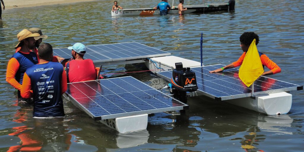 UFRJ promove competição de barcos movidos à energia solar