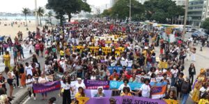 Marcha de Mulheres Negras toma conta de Copacabana