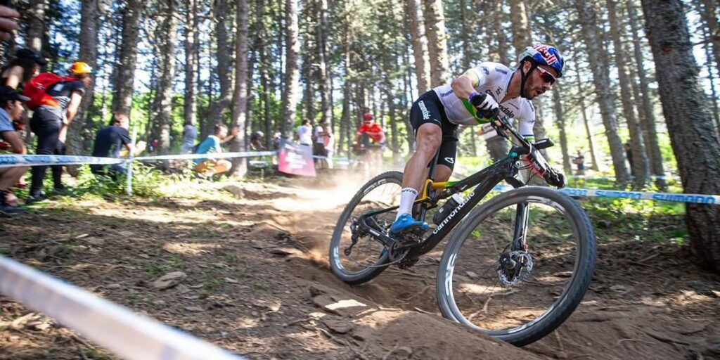 Henrique Avancini fatura bicampeonato mundial de Mountain Bike