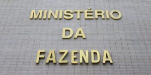 Alíquota-padrão do IVA ficará entre 25,45% e 27%, calcula Fazenda