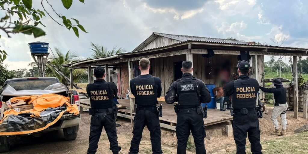 Polícia Federal resgata oito trabalhadores de trabalho escravo no Acre