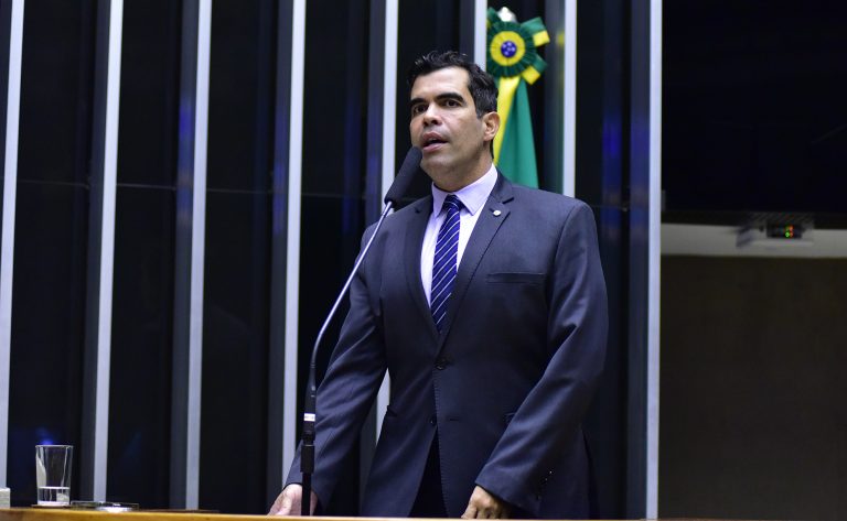 Comissão aprova aumento da representação de sociedades protetoras de animais nas comissões de ética em pesquisa – Notícias