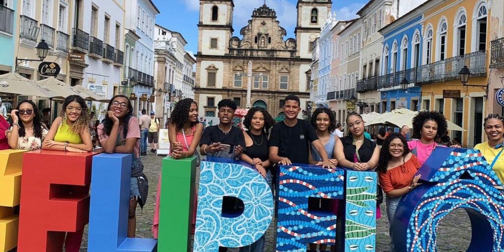 Leitura de autores pretos muda olhar em comunidade no interior baiano