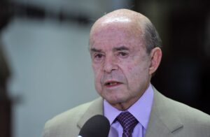 Lira lamenta morte do ex-deputado e ex-senador Francisco Dornelles – Notícias