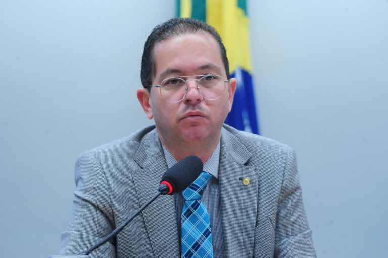 Projeto proíbe privilégio a candidato em razão da orientação sexual em seleção para estágio – Notícias