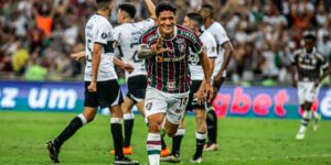 Fluminense joga bem e derrota o Olímpia por 2 a 0 no Maracanã