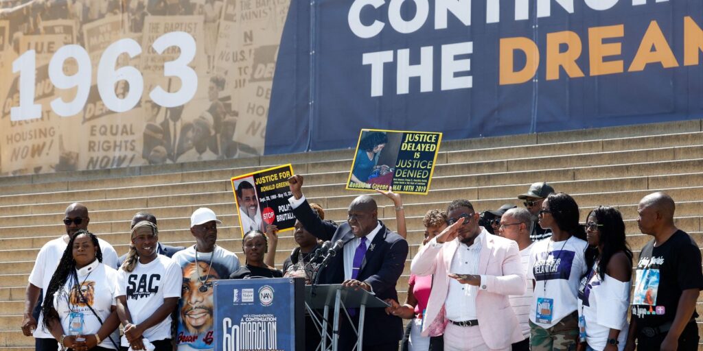 Milhares se reúnem em Washington em celebração a Martin Luther King