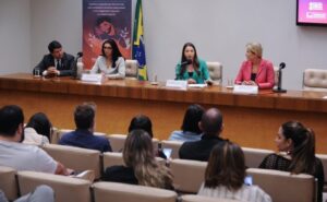 Debatedores defendem implantação de licença parental no País – Notícias