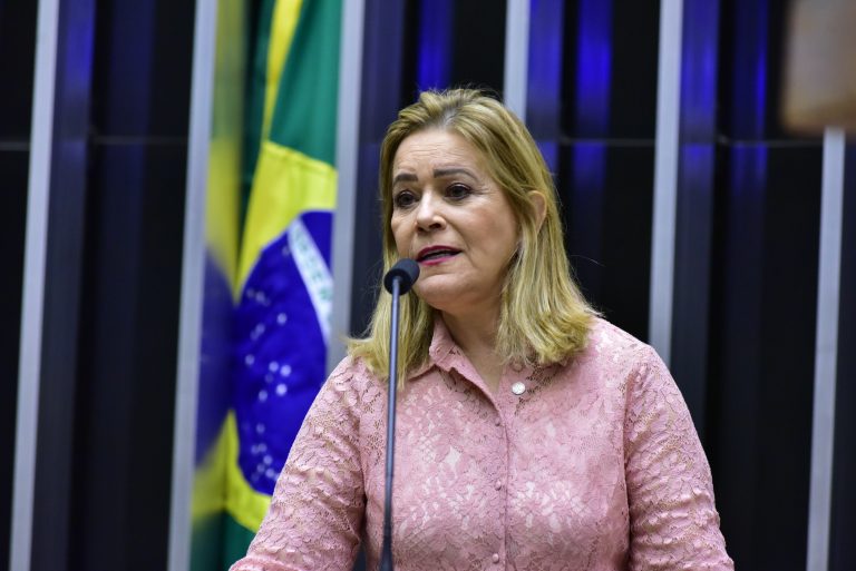 Comissão de Defesa da Mulher aprova projeto que criminaliza misoginia – Notícias