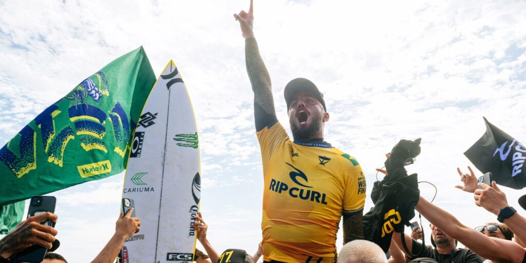 Filipe Toledo conquista bicampeonato mundial de surfe