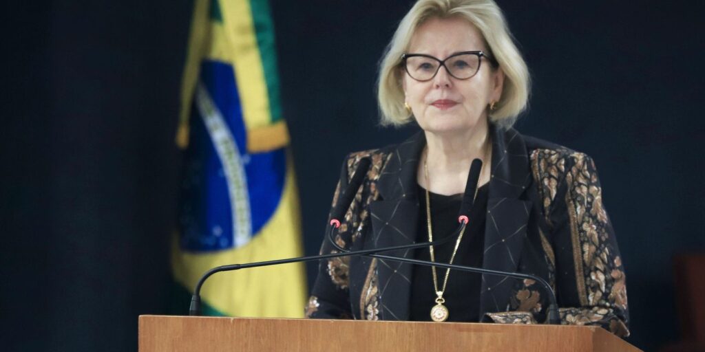 Ministra Rosa Weber marca julgamento de ação que descriminaliza aborto