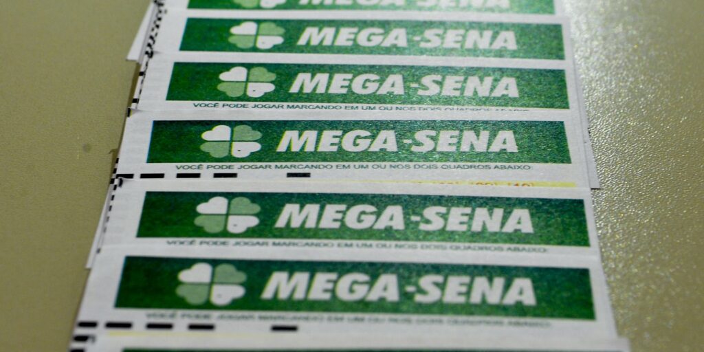 Mega-Sena acumula; prêmio chega a R$ 5,2 milhões