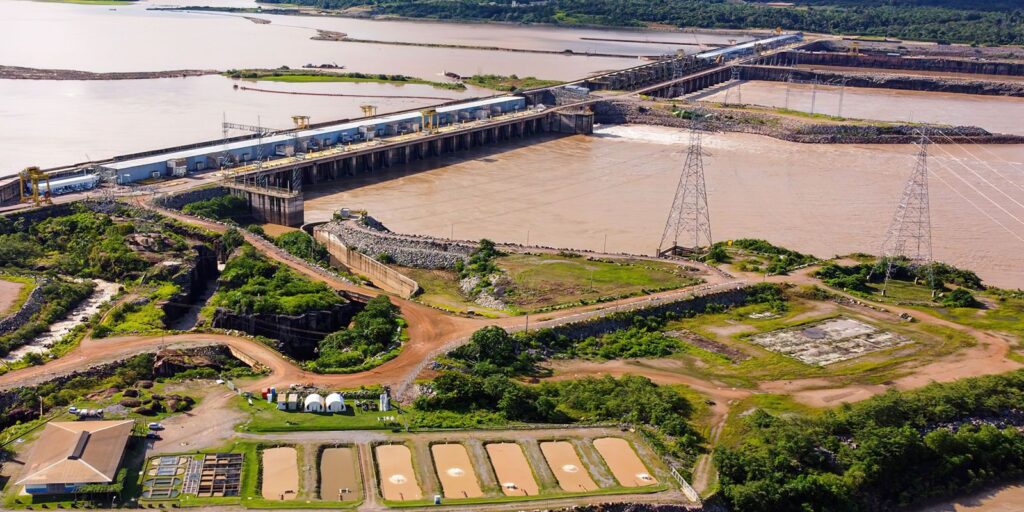 Seca faz usina suspender geração de energia em Rondônia