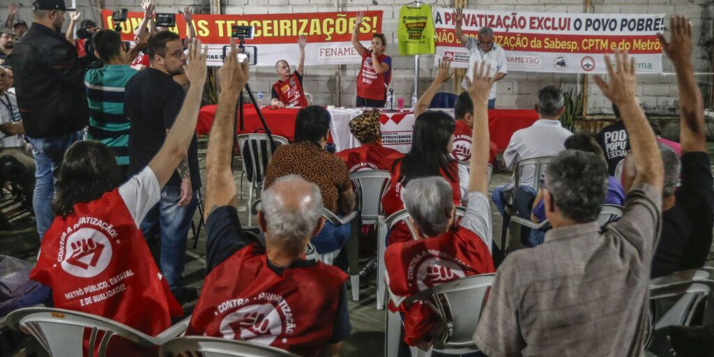 Metroviários encerram greve em São Paulo