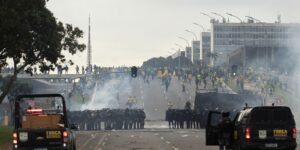 STF marca julgamento de mais oito réus do 8 de janeiro