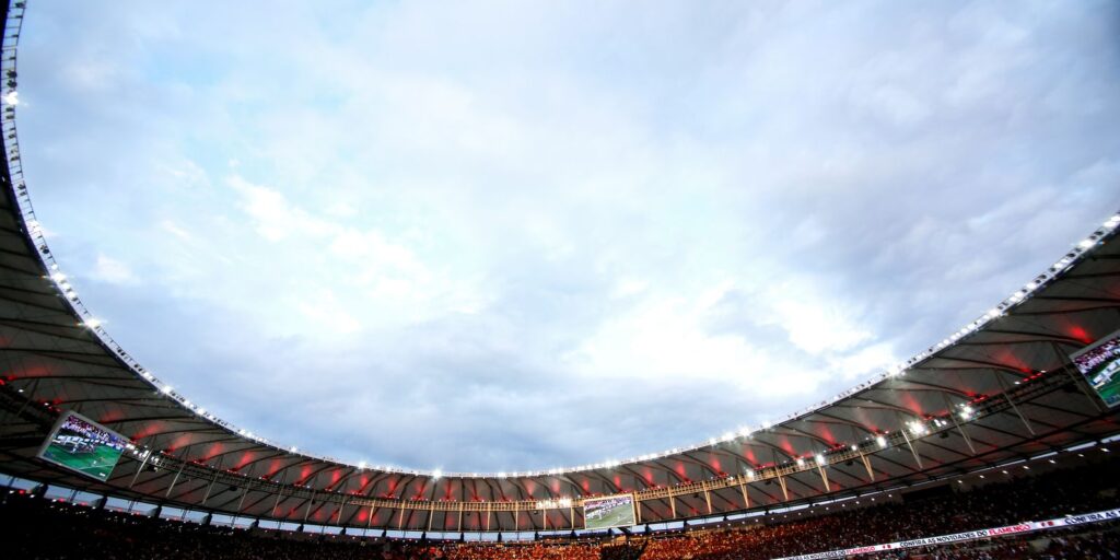 Ingressos com preços elevados favorecem a elitização do futebol