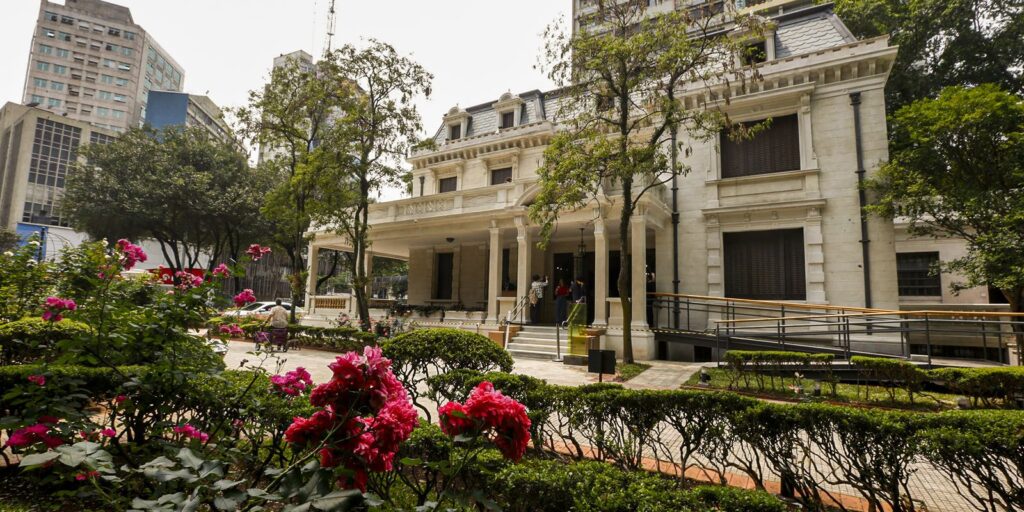 São Paulo: Casa das Rosas reabre restaurada e com nova exposição