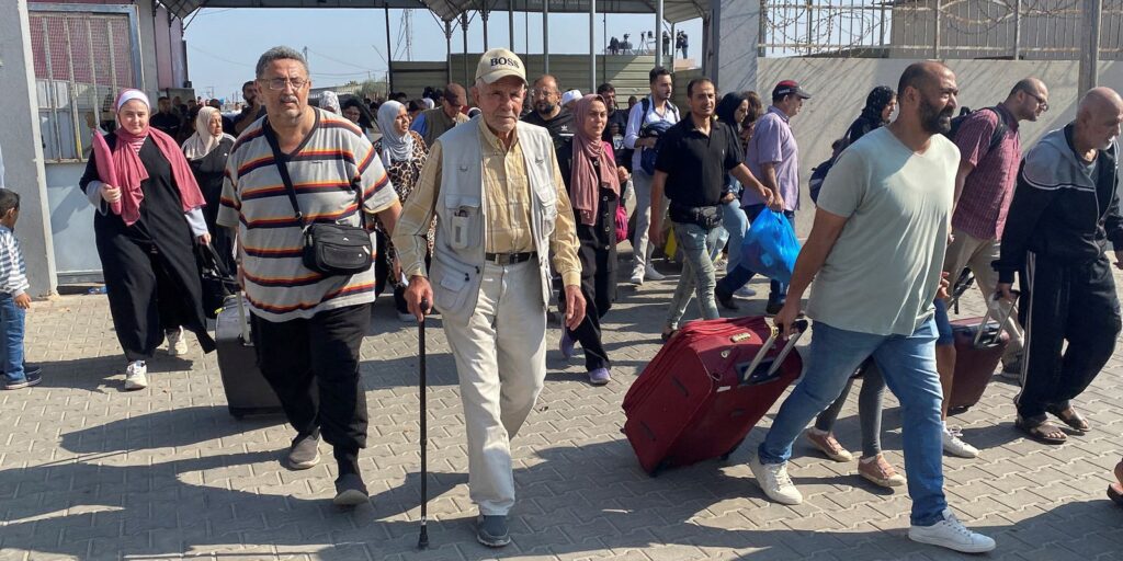 Brasileiros deixarão Gaza até quarta-feira, afirmou Mauro Vieira