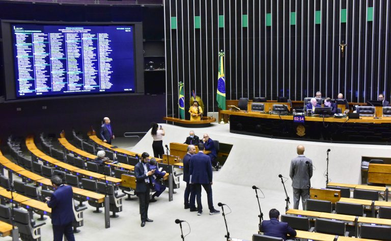 Câmara aprova urgência para projetos sobre incentivo fiscal ao Nordeste e regularização de tributos; acompanhe – Notícias