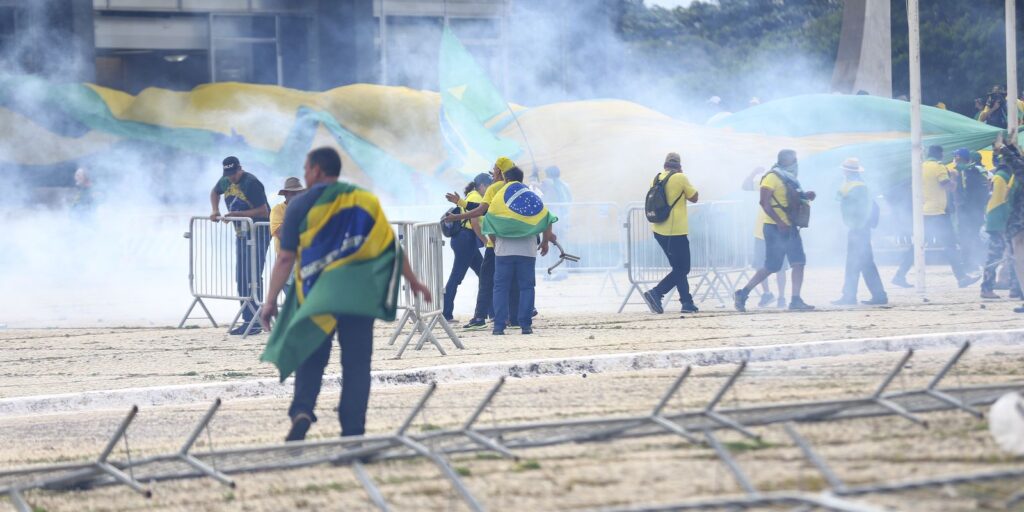 Maioria do STF vota pela condenação de cinco réus pelo 8 de janeiro