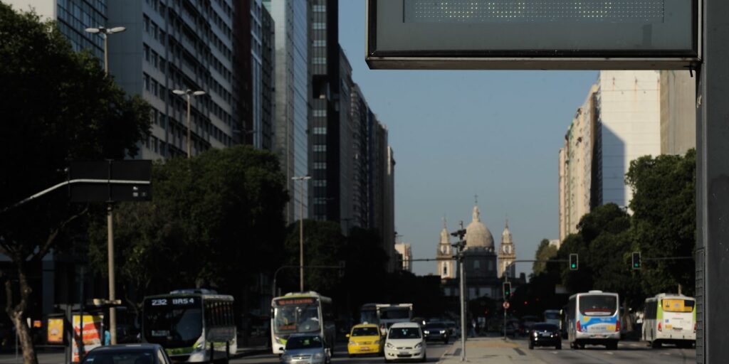 Onda de calor adia manutenção do Sistema Guandu, no Rio de Janeiro