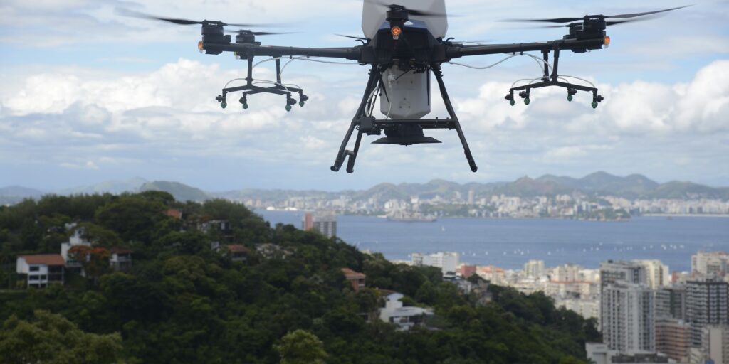 Rio contará com drone e inteligência artificial no reflorestamento