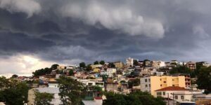 Inmet alerta para tempestades em área situada no RJ, ES e MG