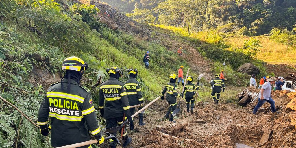 Deslizamento de terra deixa 23 mortos no Noroeste da Colômbia