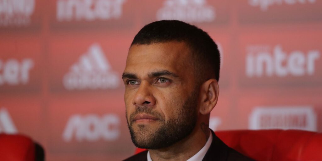 Duas mulheres depõem contra Daniel Alves em julgamento na Espanha