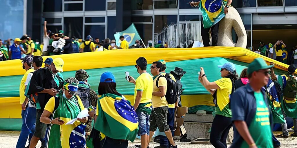 STF condena mais 29 réus pelos atos golpistas de 8/1