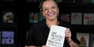 TV Brasil reprisa bate-papo com escritora Ana Maria Gonçalves