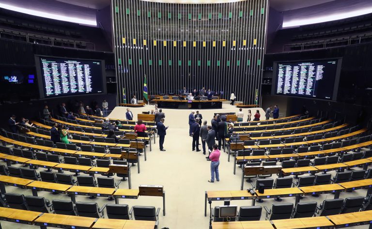 Câmara pode votar mudança em registro de imóveis e tarifa social de água e esgoto – Notícias