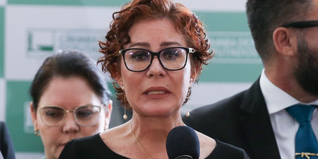 Carla Zambelli é indiciada pela PF por invasão de site do CNJ