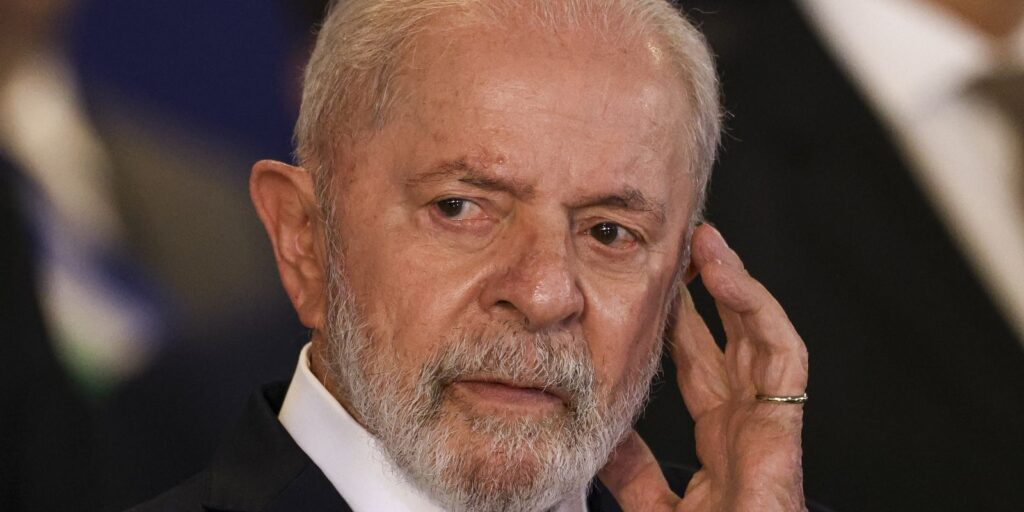 Lula anuncia repactuação do desastre em Mariana para outubro